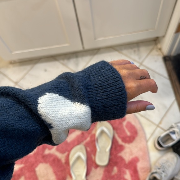 Heart sweater - Picture 2 of 4